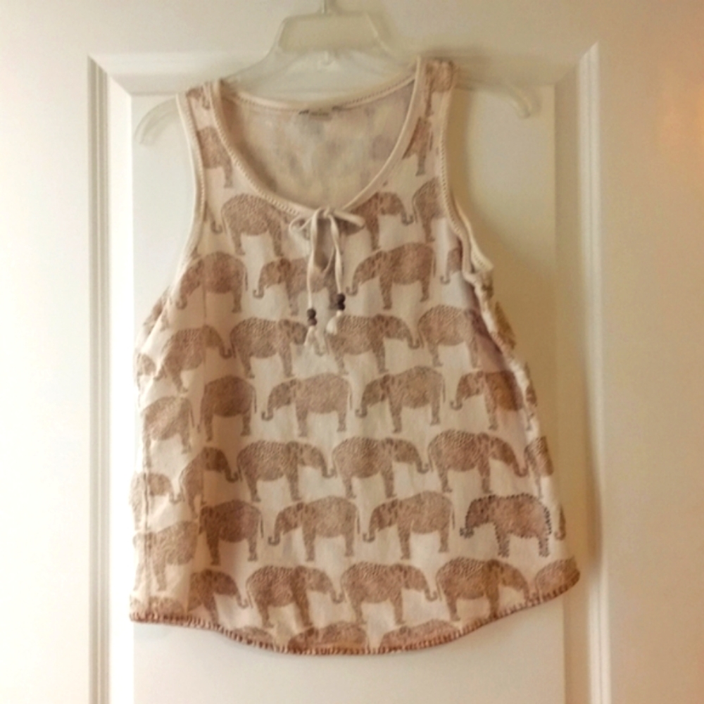 Lucky brand woman's size medium with 🐘's